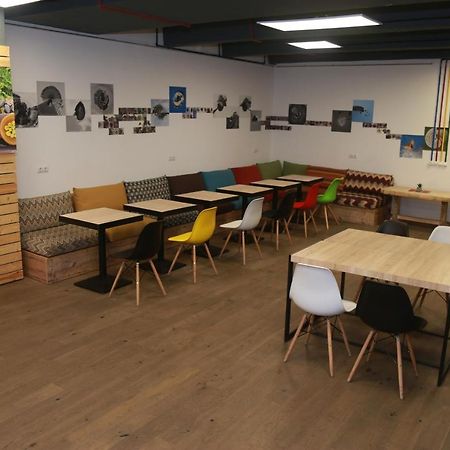 גיומרי Loft Hostel מראה חיצוני תמונה