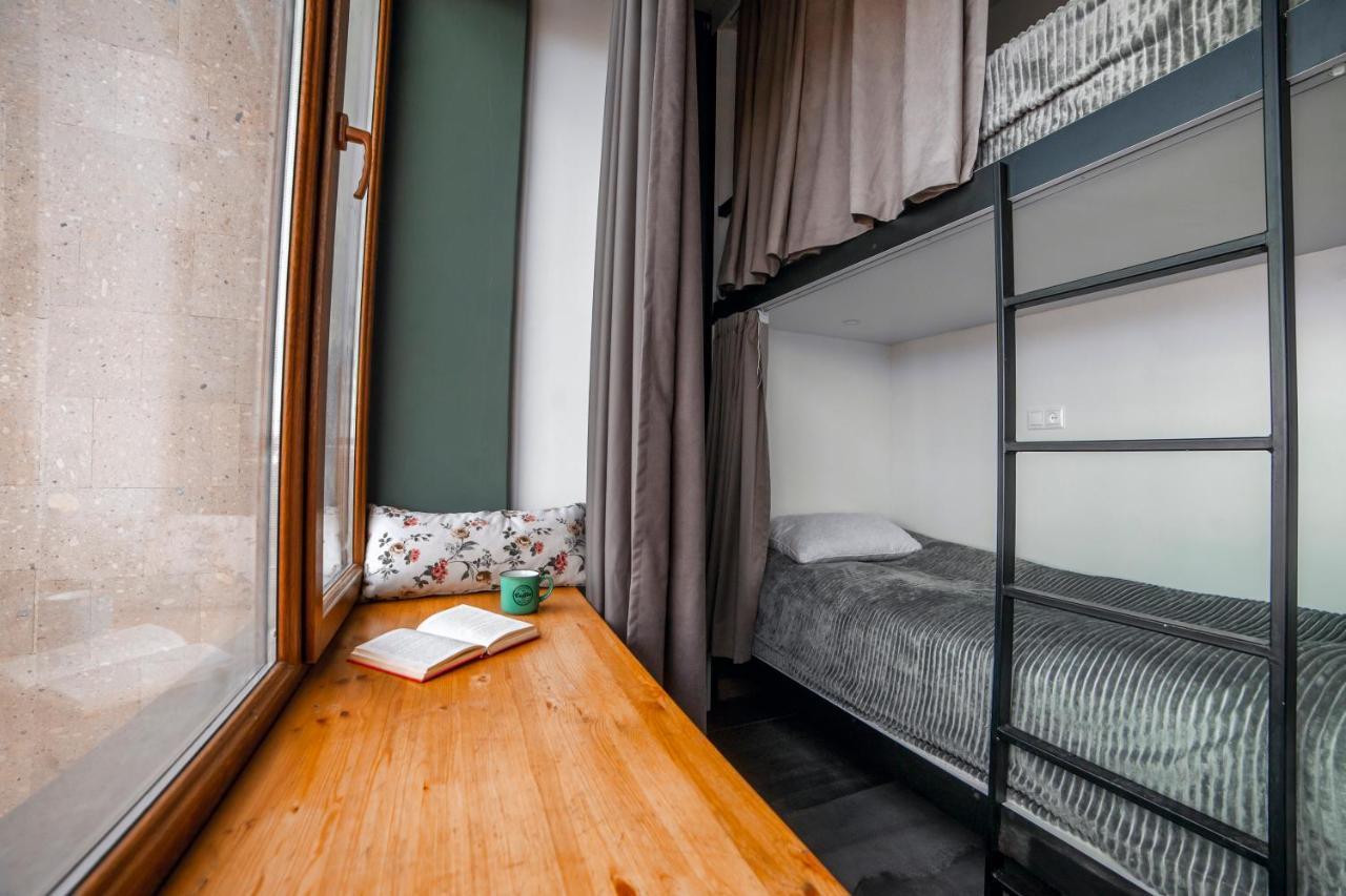 גיומרי Loft Hostel מראה חיצוני תמונה